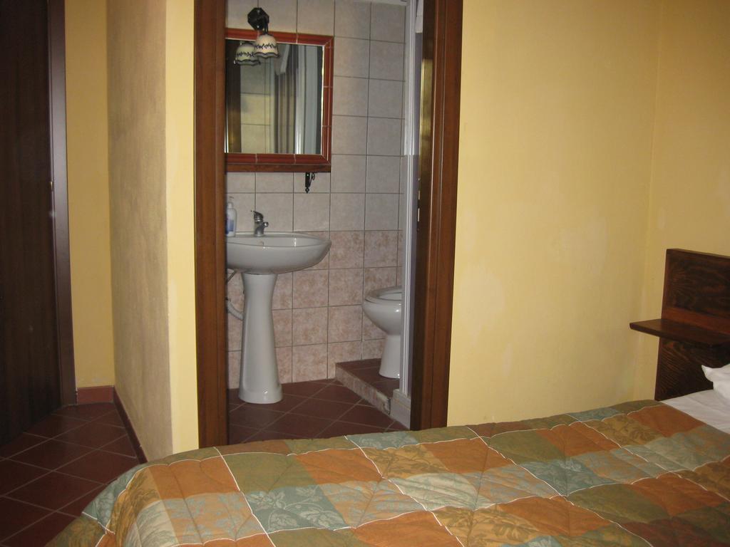 Bed and Breakfast Rifugio Ariel Ragalna Camera foto