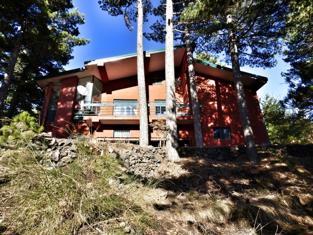 Bed and Breakfast Rifugio Ariel Ragalna Esterno foto